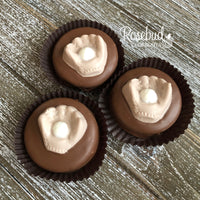 BASEBALL Glove & Ball - Chocolate Covered Oreo Cookies - 9  Piece White Gift Box Sports